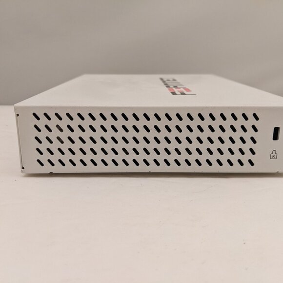 FORTINET FortiGate 60D Network Appliance FG-60D | P14482-03-09 - Picture 6 of 9